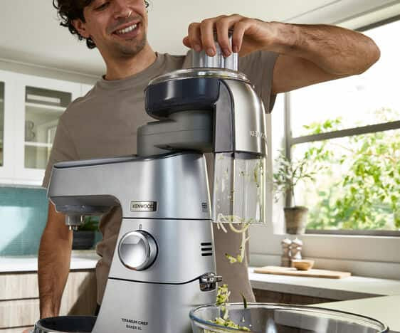 Râpe-éminceur KENWOOD AT340 - Double cheminée avec gobelet doseur - 7 disques en acier inoxydable