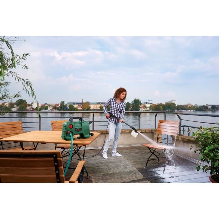Nettoyeur haute pression Bosch - EasyAquatak 120 (1500 W, 120 bar, débit max 350 L/h)