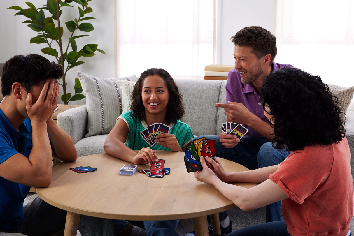 UNO Liar's - Jeu de cartes pour adultes, enfants, familles - Jeu d'astuce et de bluff - Mattel Games - JLH43 - 7 ans et +