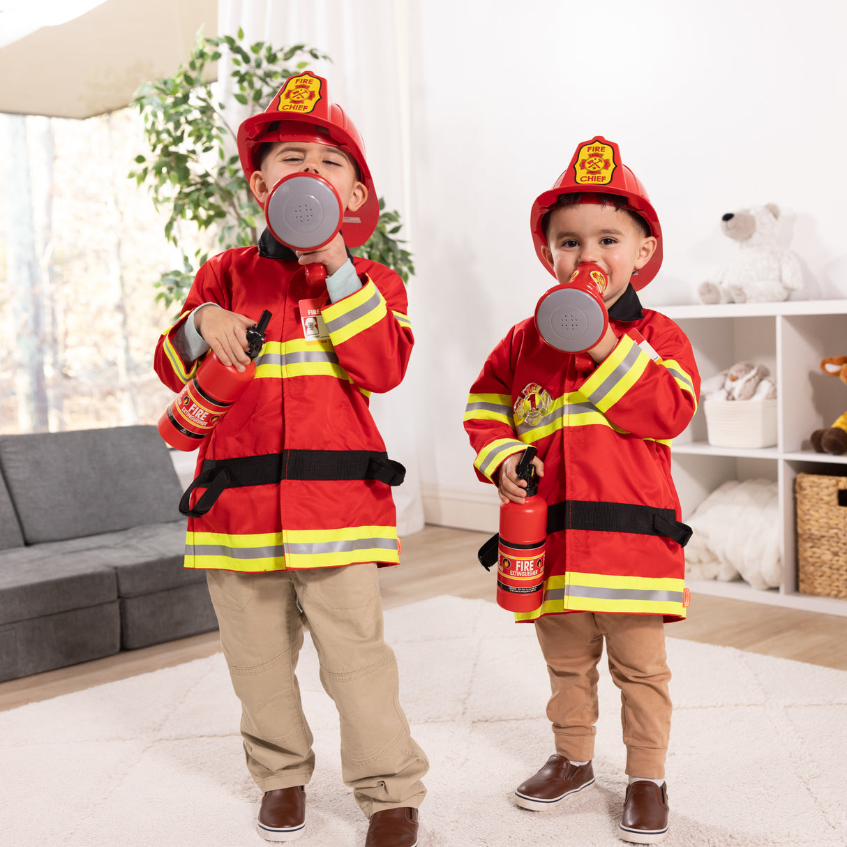 PACK POMPIER COSTUME + ACCESSOIRES Melissa & Doug