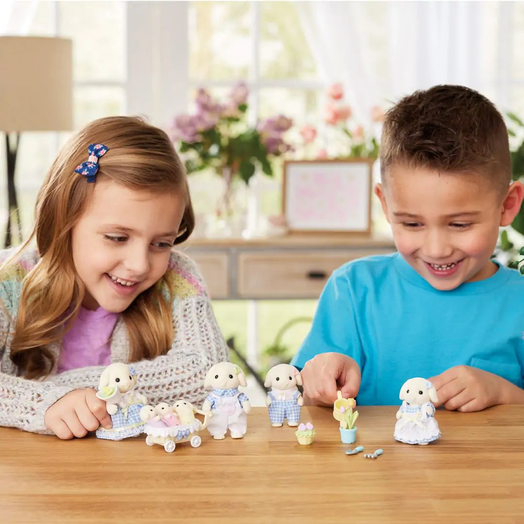 Poupée - SYLVANIAN FAMILIES - Le frere et la soeur Lapin Bélier - Jardinage - Articulés - Multicolore