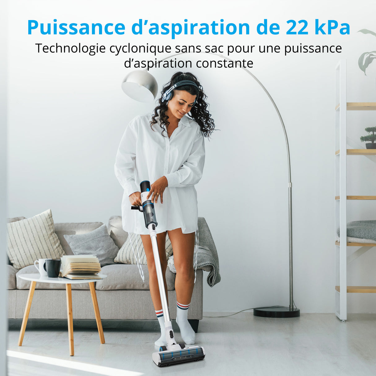 MEDION P250 - Aspirateur Balai sans Fil - Puissance 2.200 mAh - Léger : 2.1 Kg - 3 modes de Nettoyage