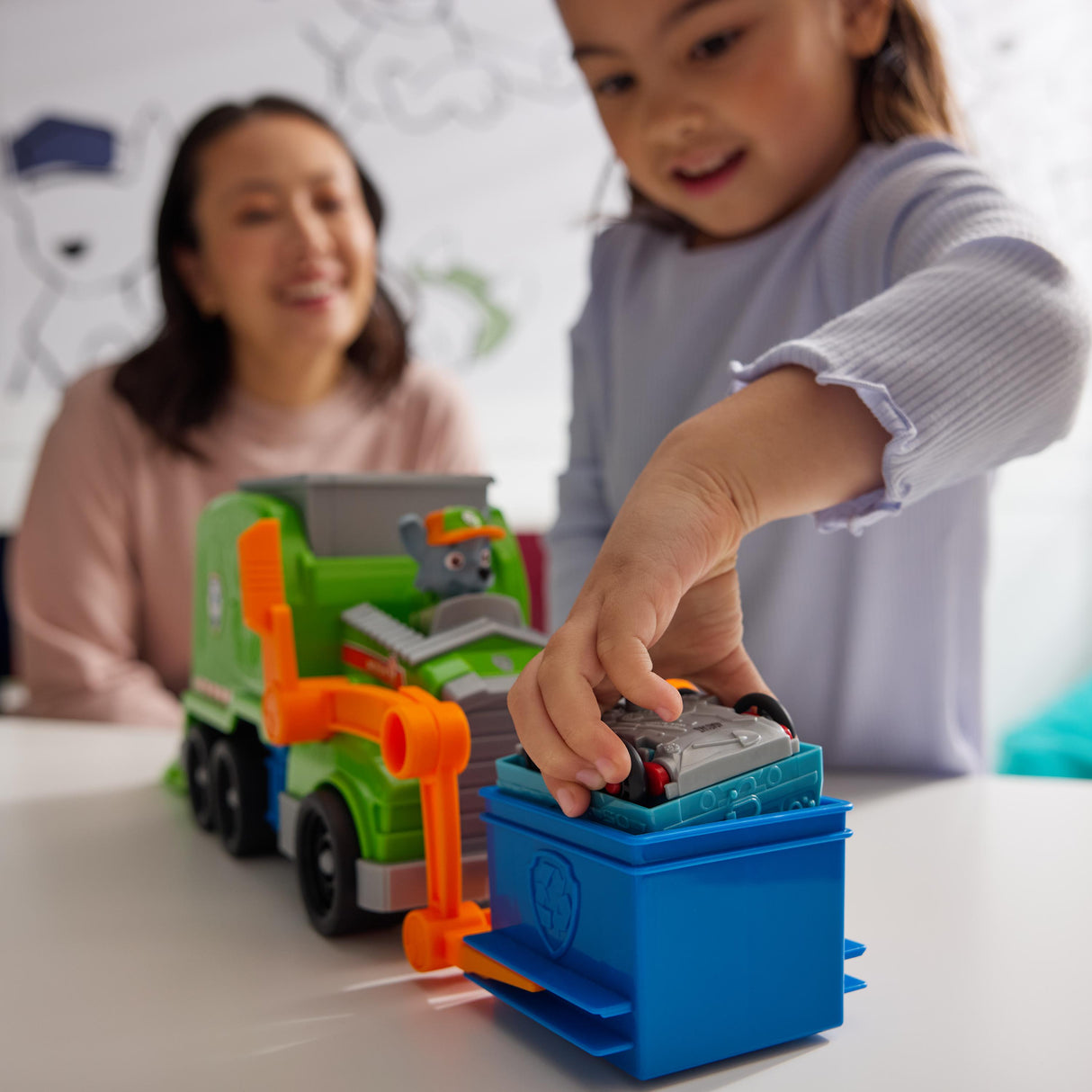 SPIN MASTER CAMION CRUSH 'N' ROLL ROCKY La Pat' Patrouille
