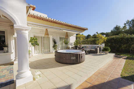 Spa gonflable BESTWAY - Lay-Z-Spa San Fransisco - Hydrojets - 230 x 230 x 71 cm - 5 a 7 places - Carré (couverture, 5 appuie-tete)