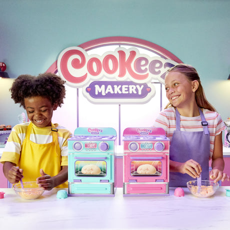 Fabrique a Pâtisserie Bleue - MOOSE TOYS - COOKEEZ MAKERY - Four interactif, peluche parfumée et accessoires