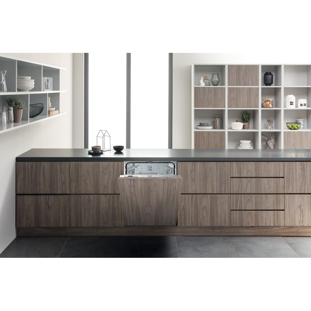 Lave-vaisselle tout encastrable HOTPOINT HI5030W - 14 couverts - Induction - 43dB