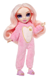 Junior High Pyjama Party - Poupée mannequin articulée 22cm - Bella (rose) - Nombreux accessoires - a partir de 4 ans