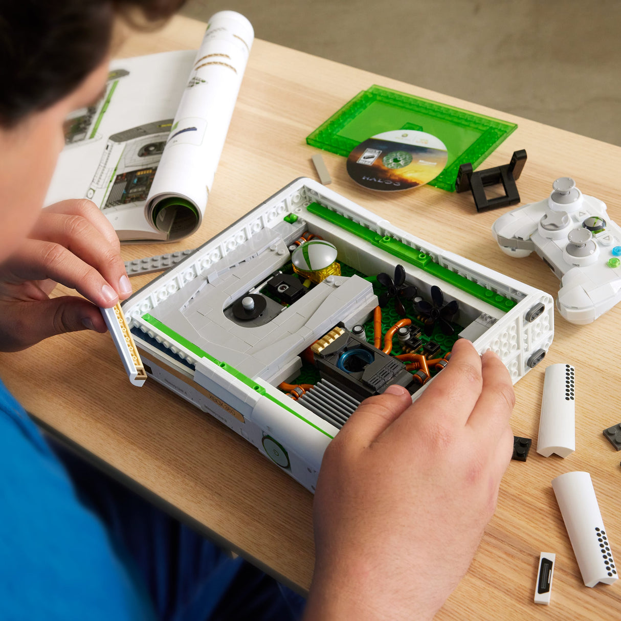 Coffret de Construction - MEGA - Réplique Xbox 360 - 1342 pieces - Manette avec LED - Pour Adultes