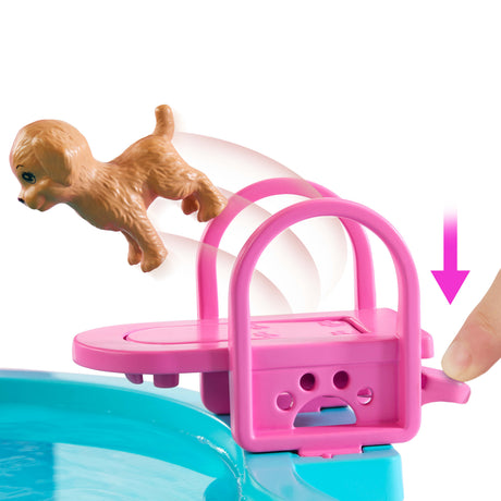 Barbie - Coffret Piscine de Reve - Toboggan et jacuzzi - Plus de 20 accessoires - Barbie - JFP01