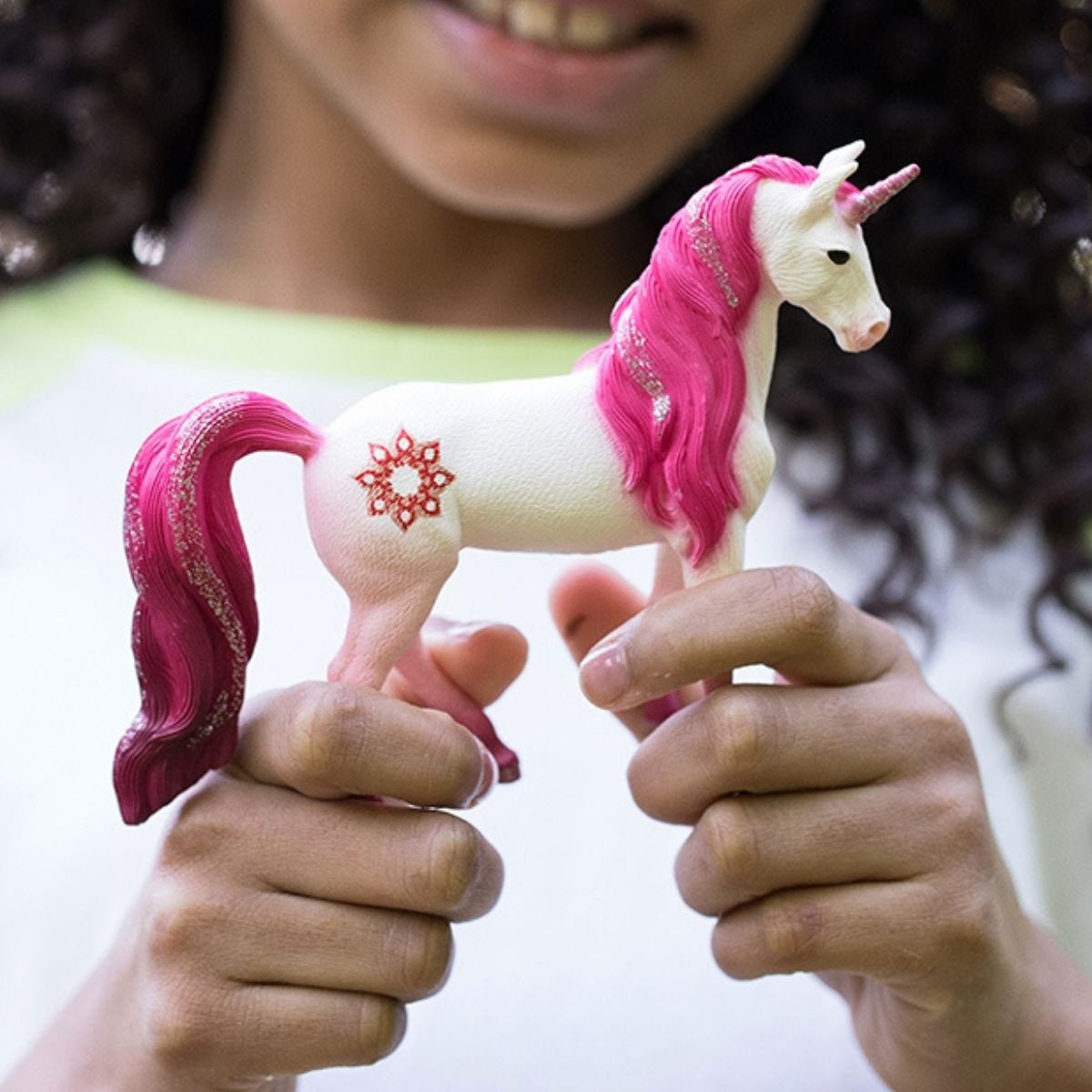 Figurine Licorne jument Mandala - Tatouage rose - Schleich 70717 Bayala