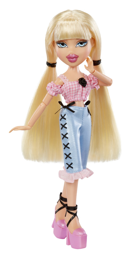 Bratz Goin' Out Poupée - Cloé - 1 Poupée Mannequin a Collectionner - Une Tenue, Un Sac a Main, Une Paire de Lunettes Soleil - 6 ans