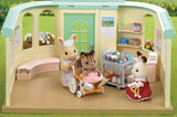 Figurines miniatures - SYLVANIAN FAMILIES - L'infirmiere et accessoires pour soigner et nourrir les patients