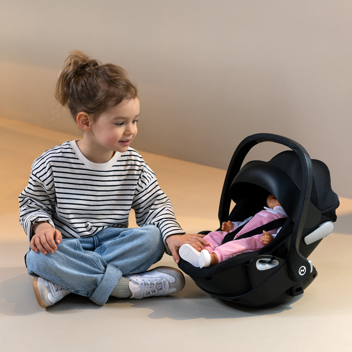 Porte-Poupon 2-en-1 - COROLLE - Cybex Priam - Pour poupons de 36 a 42 cm - Des 3 ans