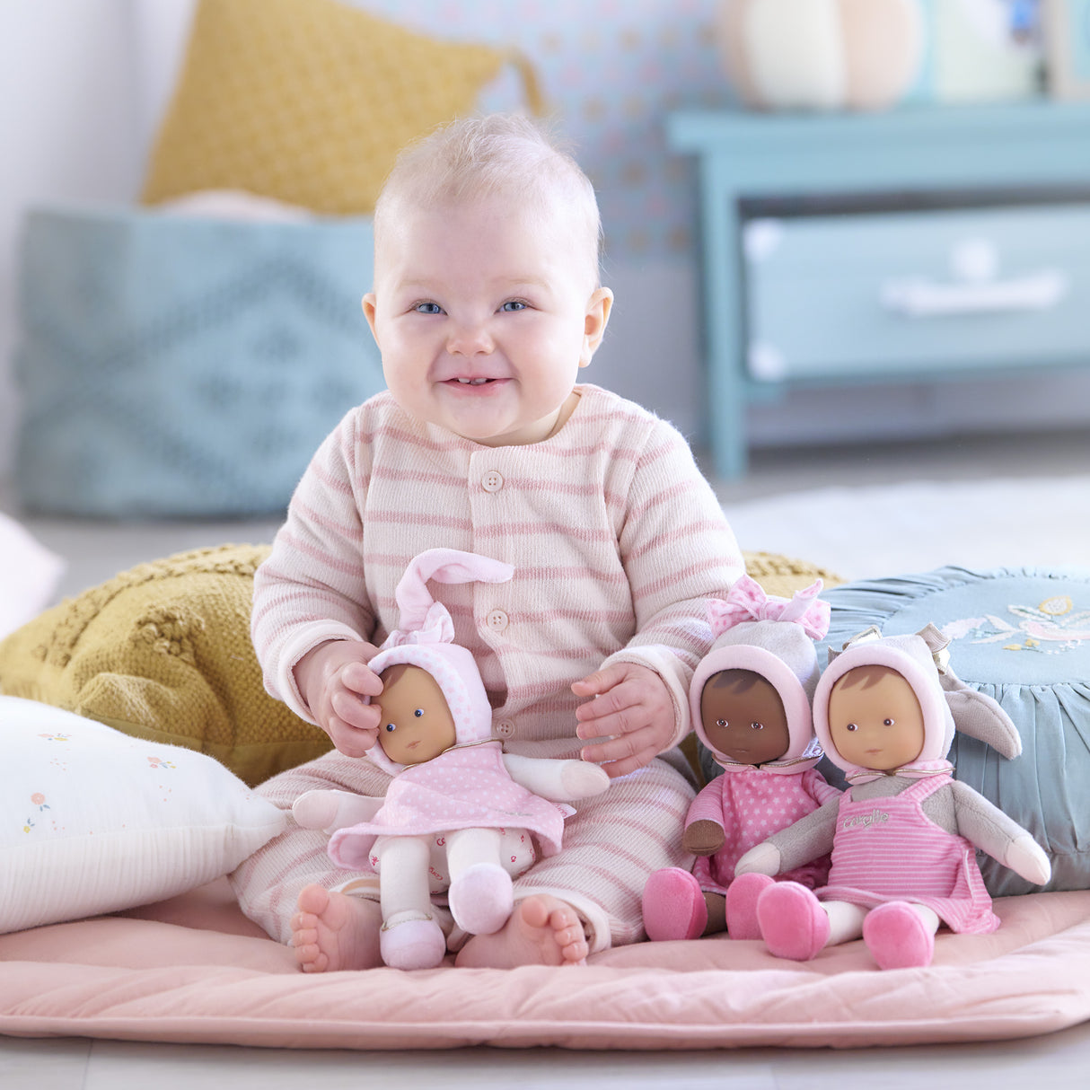 Mon Doudou COROLLE - Miss Rayée Reves d'Etoiles - 25 cm - petite poupée - senteur de vanille - des la naissance