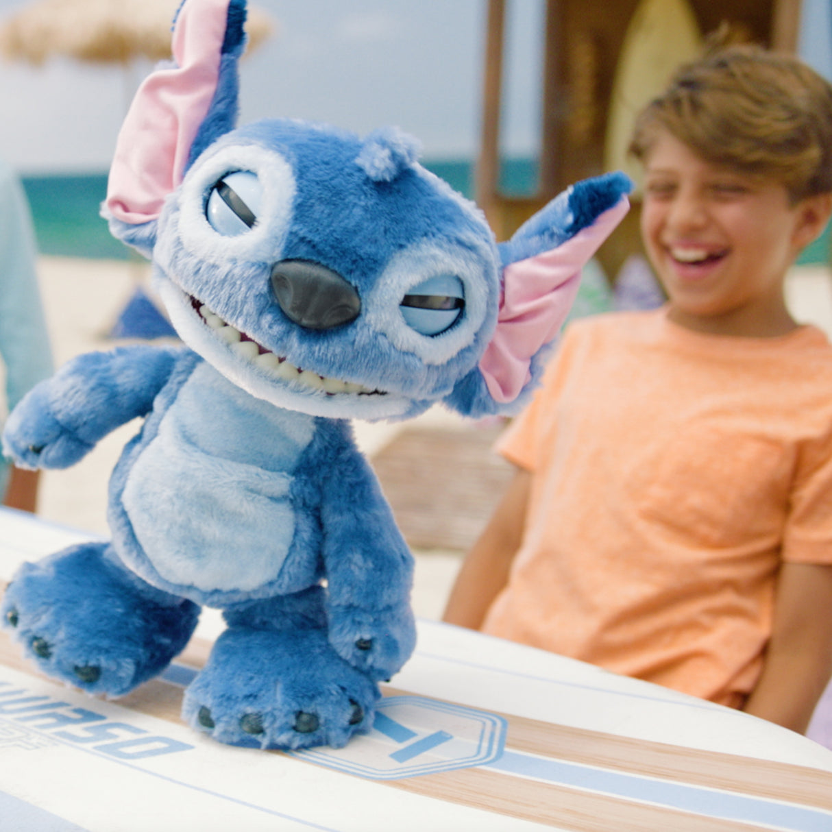 Peluche intéractive ultimate - STITCH - Live action - 23 cm - Des 5 ans