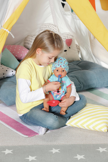 BABY BORN - Magic Boy - Poupée bébé garçon avec 11 accessoires - Mange, dort, pleure et utilise le pot - 43cm - des 3 ans