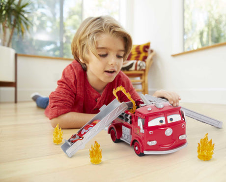 Disney Pixar-Cars-Assortiment de transporteurs avec rampe extensible - Disney Pixar Cars - GGF33