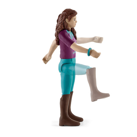 Figurine Cavaliere Lisa et Storm, coffret schleich avec 10 éléments inclus dont 1 cheval schleich hanovrien et sa cavaliere,