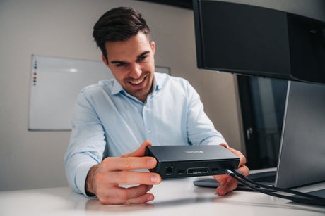 Station d'accueil portable USB-C 3.2 Verbatim Pro CDS-15SSD avec SSD 256Go inclus (Gris)
