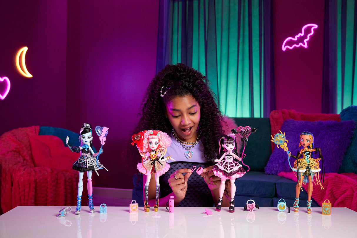 Monster High - Frankie Stein Anniversaire Monstrueusement Mémorable - Poupée - Monster High - JBG75