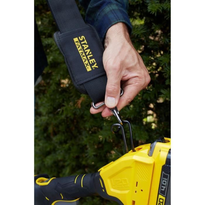 Taille haies sur perche sans fil + batterie 4Ah + chargeur - Stanley Fatmax - SFMCPH845M1-QW - 18V - Lame 45cm - Jusqu'a 3,4m