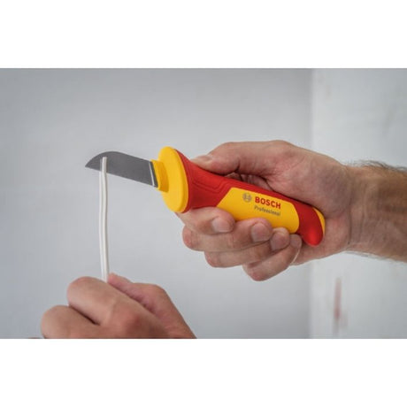 Bosch Professional Couteau a câble a lame droite VDE (en acier S2)