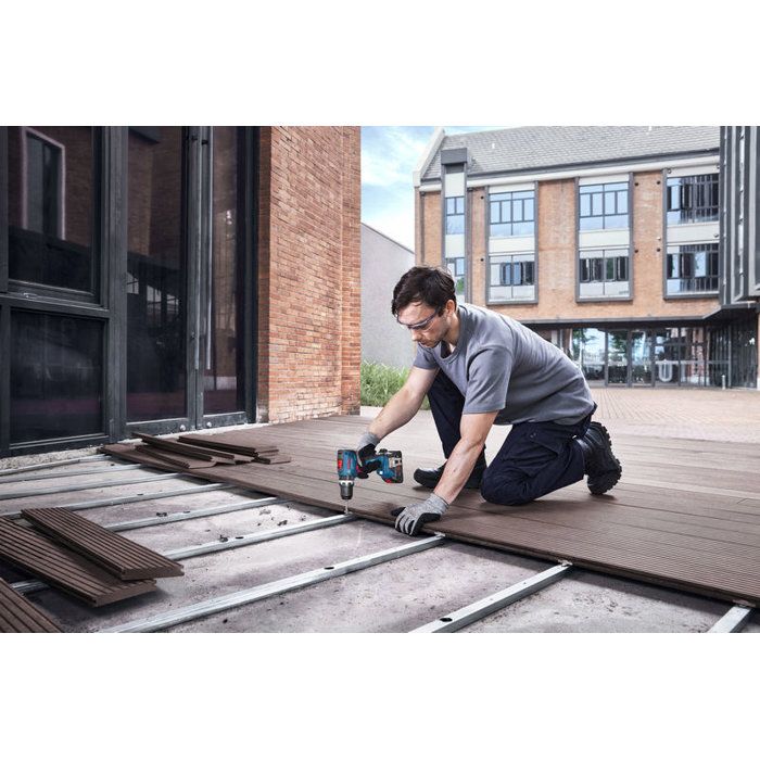 Perceuses-visseuses a percussion sans-fil BOSCH 06019N3300 GSB 18V - 65 en carton (sans batteries, sans chargeur)