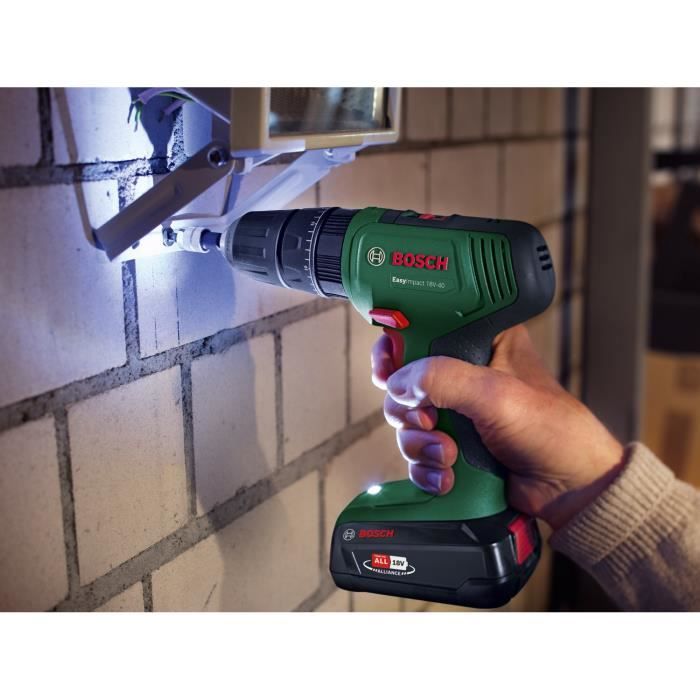 Perceuse visseuse a percussion Bosch EasyImpact 18V40 + (2xbatterie 2,0Ah) + chargeur AL18V-20 in carrying case