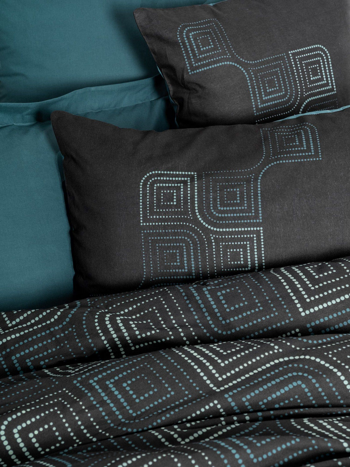 Parure de lit - 1 housse de couette 140 x 200cm + 1 taies d'oreiller 60 x 60 cm - 100% coton renforcé - Imprimé Bleu pétrole