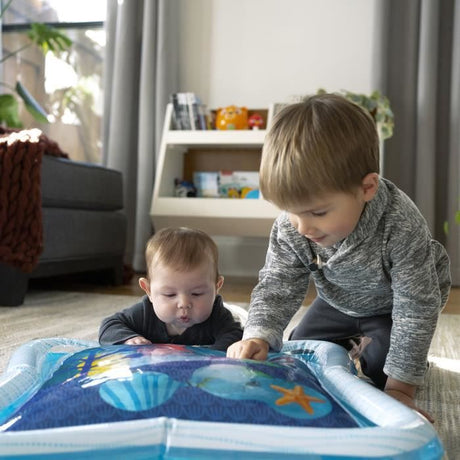 BABY EINSTEIN  Tapis d'eau bébé, jeu sensoriel et d'éveil?, gonflable, facile a nettoyer, pliable, jouets des la naissance