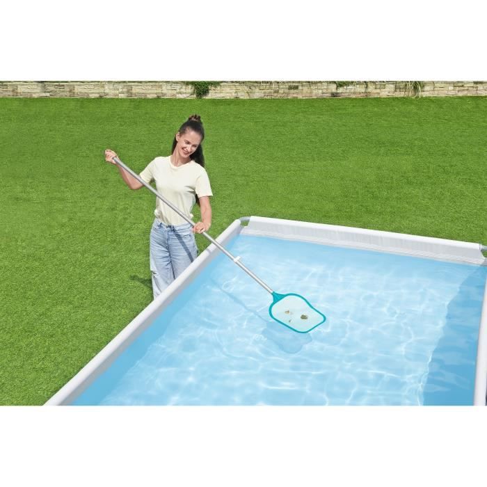 Kit de nettoyage piscine jusqu'a 3,96m - Bestway - Aquaclear - épuisette, flotteur, aspirateur, bande de test, patch de réparation