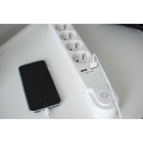 CHACON Bloc multiprise 5 prises 16 A avec interrupteur, 2 ports USB et câble 3 m HO5VV-F 3x1,5 mm˛ noir