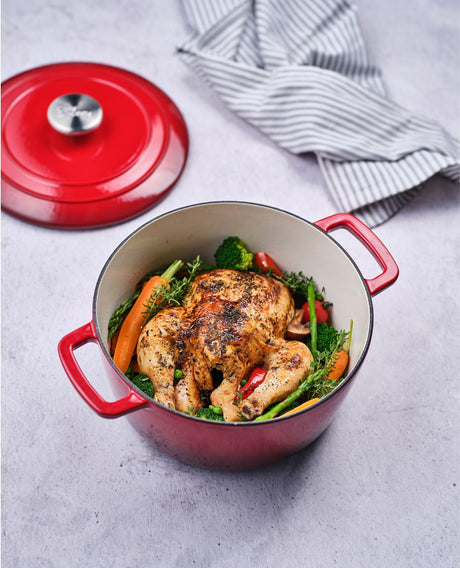 Cocotte avec couvercle - COSY & TRENDY - FONTESTIC - Fonte émaillée- Ř24 cm - 4,6 L - Tous feux dont induction - Rouge