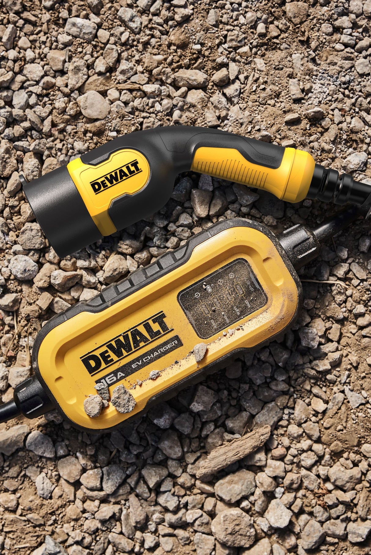 Chargeur portable pour véhicule électrique - DEWALT - 3,7kW - Type 2 + prise - 7 m - 16A - 230V AC