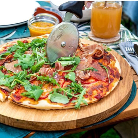 Ensemble plaque a pizza perforée et roulette - FACKELMANN PROFESIONAL - 32 cm