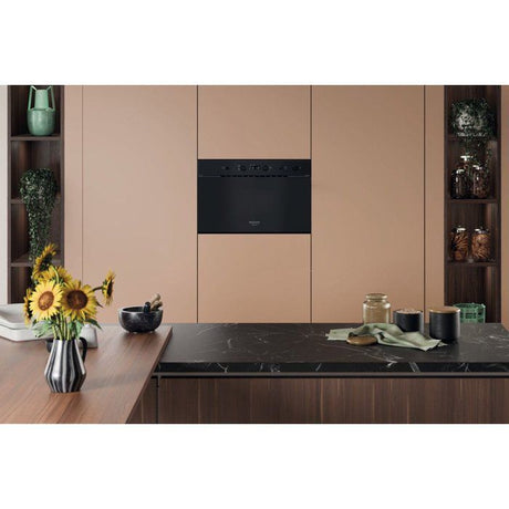 Micro-ondes encastrable - HOTPOINT - HAMK11B - Noir - 22 L - 59,5 x 32 x38,2 cm