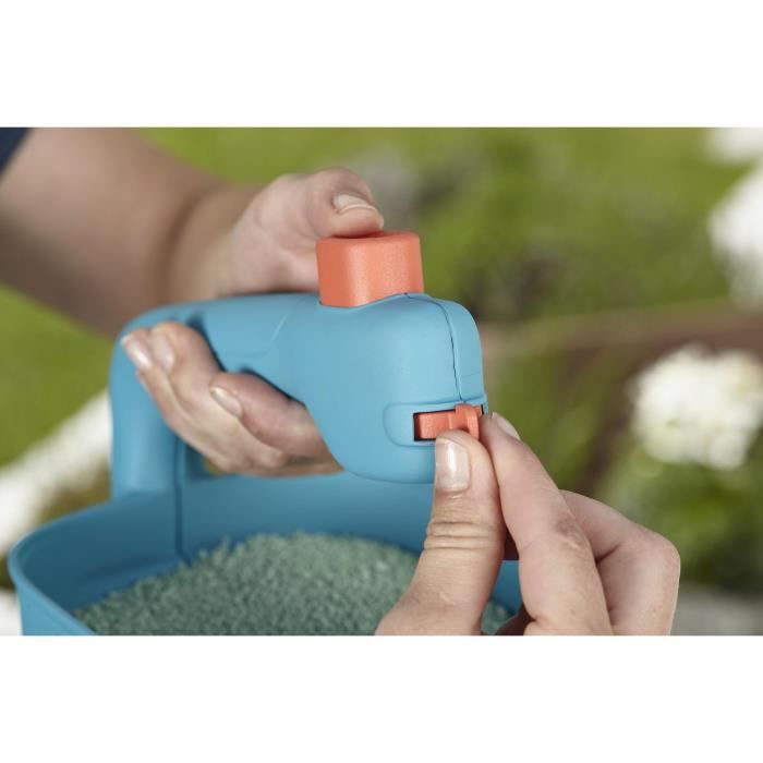GARDENA Epandeur a main M – Capacité totale 1.8L – Surface 100m˛ max – Largeur d'épandage 4m – Poignée ergonomique – (431-20)