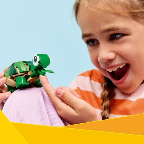LEGO Creator 3-en-1 31377 La Tortue et la Fleur de Nénuphar - Jouet de Construction 7 ans