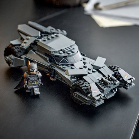LEGO DC Batman 76331 La Batmobile de Batman v Superman - Jeu de Construction des 9 ans