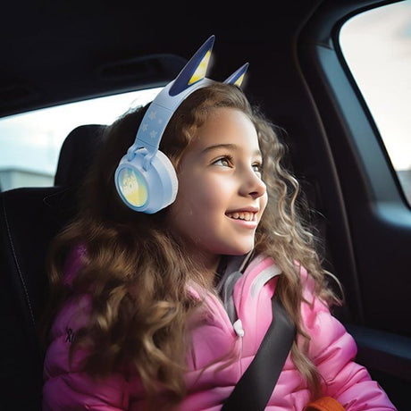 LEXIBOOK - Casque lumineux pliable Bluetooth et filaire avec un design 3D de l'univers Bluey avec limitation du volume
