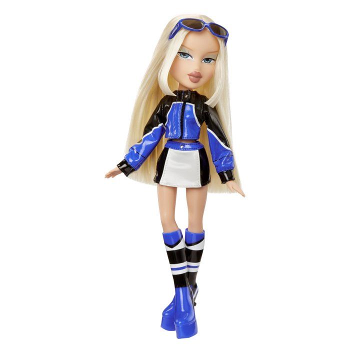 BRATZ - Bratz Scorchin' Cloé - 1 poupée Mannequin - Tenue et Accessoires - Poupées inspirées de la Moto - Des 6 ans