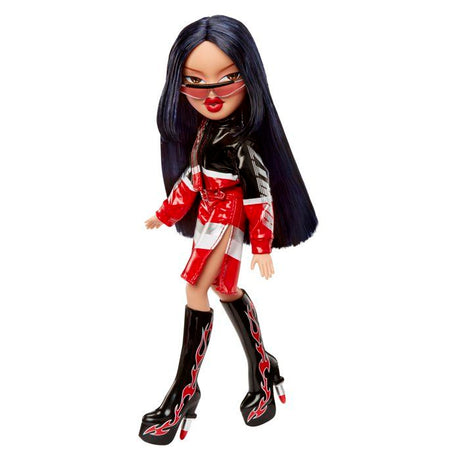BRATZ - Bratz Scorchin' Jade - 1 poupée Mannequin - Tenue et Accessoires - Poupées inspirées de la Moto - Des 6 ans