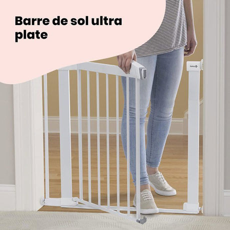Barriere de sécurité Flat Step - SAFETY 1ST - Blanc - Métal - 73-80 cm - Pression sans vis ni perçage, barre de sol plate