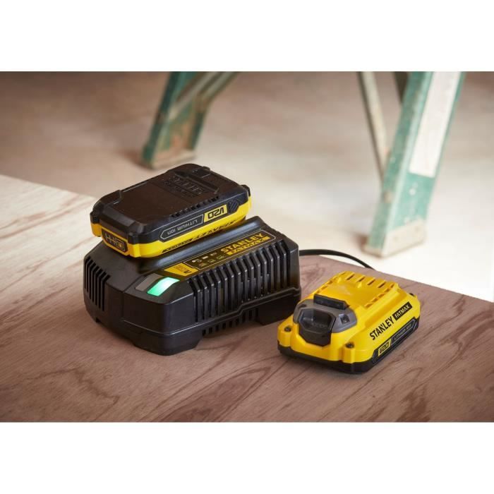 Chargeur 18V 4A - STANLEY FATMAX - Compatible avec toutes les batteries de la Gamme V20 - SFMCB14-QW