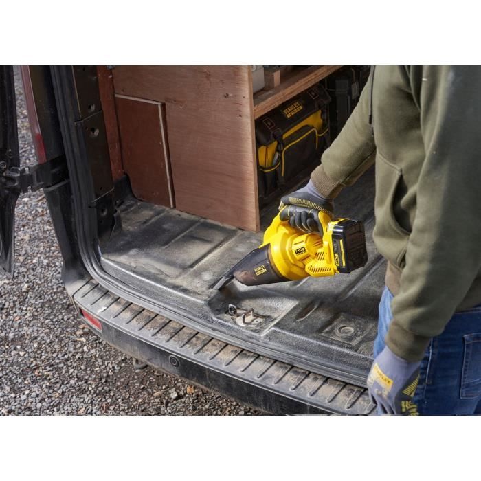 Aspirateur a main sans fil - 18V - STANLEY FATMAX - SFMCVH001B-XJ - sans sac - Sans batterie