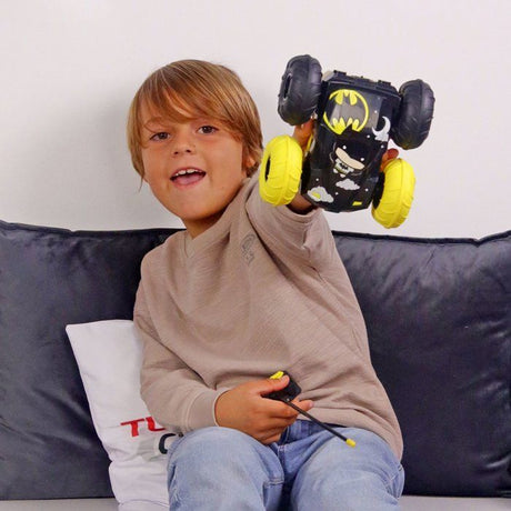 Flip Batman vs Robin RC télécommandée - TURBO CHALLENGE - 096644 - Double face - Cascades - Licence DC - Des 3 ans