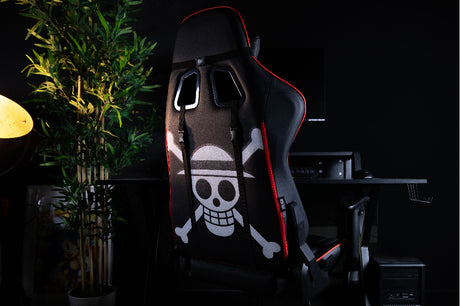 Chaise de bureau gaming - KONIX - One Piece - Inclinaison siege 150° - Cuir - Coussin lombaires et cervicaux réglable - Noir