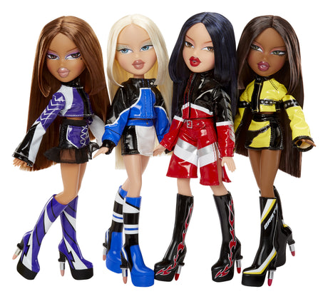 BRATZ - Bratz Scorchin' Jade - 1 poupée Mannequin - Tenue et Accessoires - Poupées inspirées de la Moto - Des 6 ans
