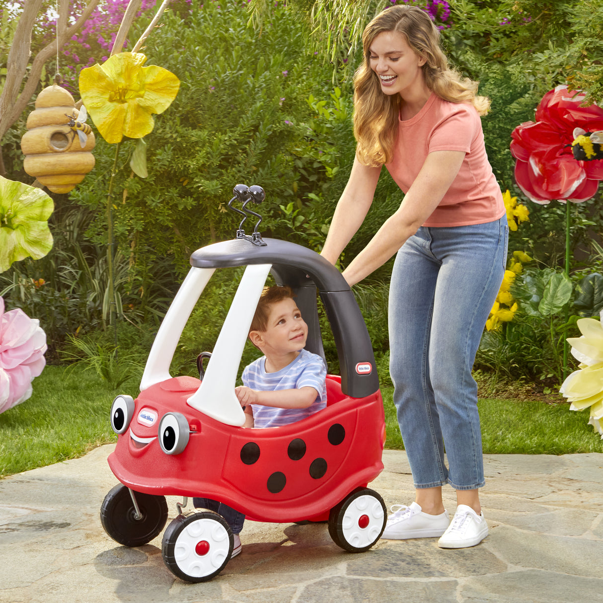 Cozy Coupe - Little Tikes - Coccinelle  - Voiture enfant - Portes, Klaxon et Plancher a retirer - Des 18 mois