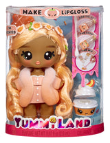 Yummiland - Grande poupée 25 cm a coiffer et câliner - Animal de compagnie + baumes a levre parfumé - Pia - Des 4ans